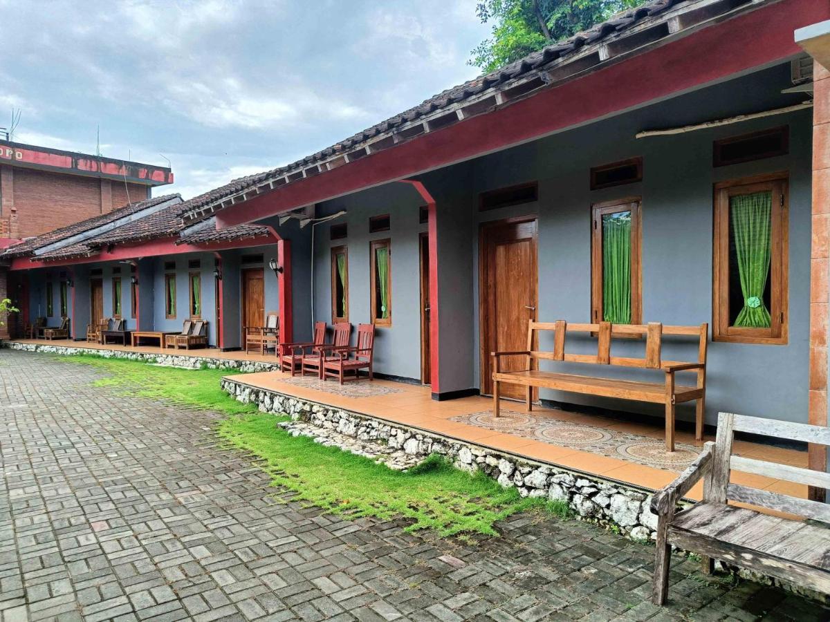 Jogo Segoro Homestay RedPartner near Pantai Sundak Gunungkidul Ngandong Exterior foto