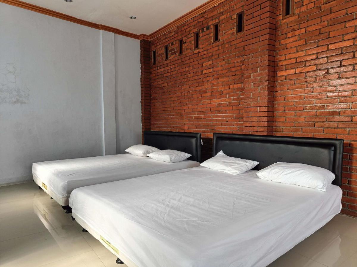 Jogo Segoro Homestay RedPartner near Pantai Sundak Gunungkidul Ngandong Exterior foto